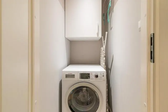 Przy Placu Zebran Ludowych * غدانسك