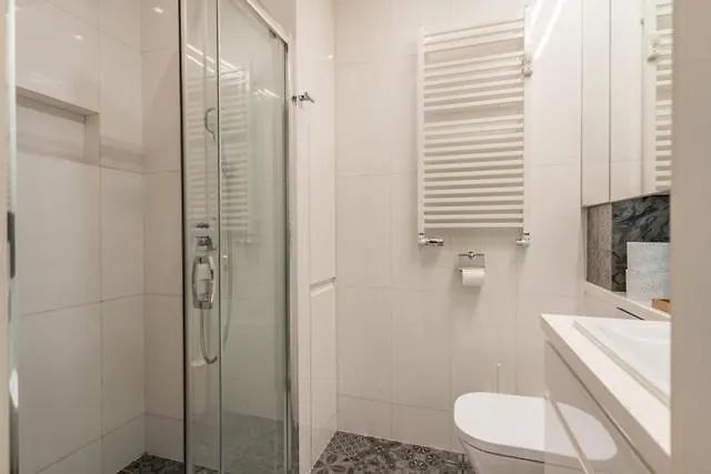 شقة Przy Placu Zebran Ludowych *