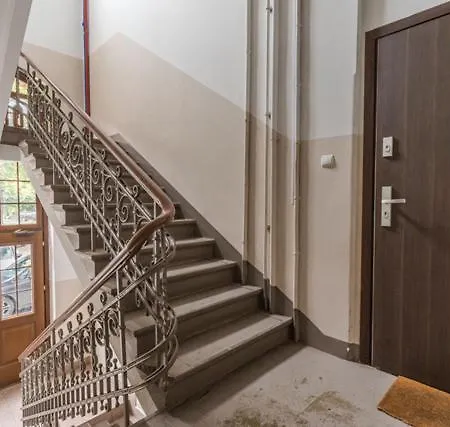 Przy Placu Zebran Ludowych Apartament